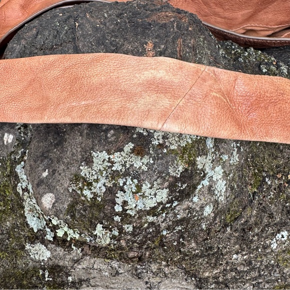 Frye Nora Knotted Hobo – Vintage Cognac Leather Shoulder Bag - Picture 10 of 12